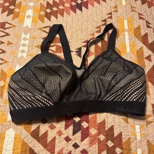 Lululemon Athletica Black Mesh/Lace Bra size 34 DD
